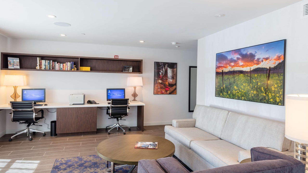 Photo of Livingroom in Calistoga
