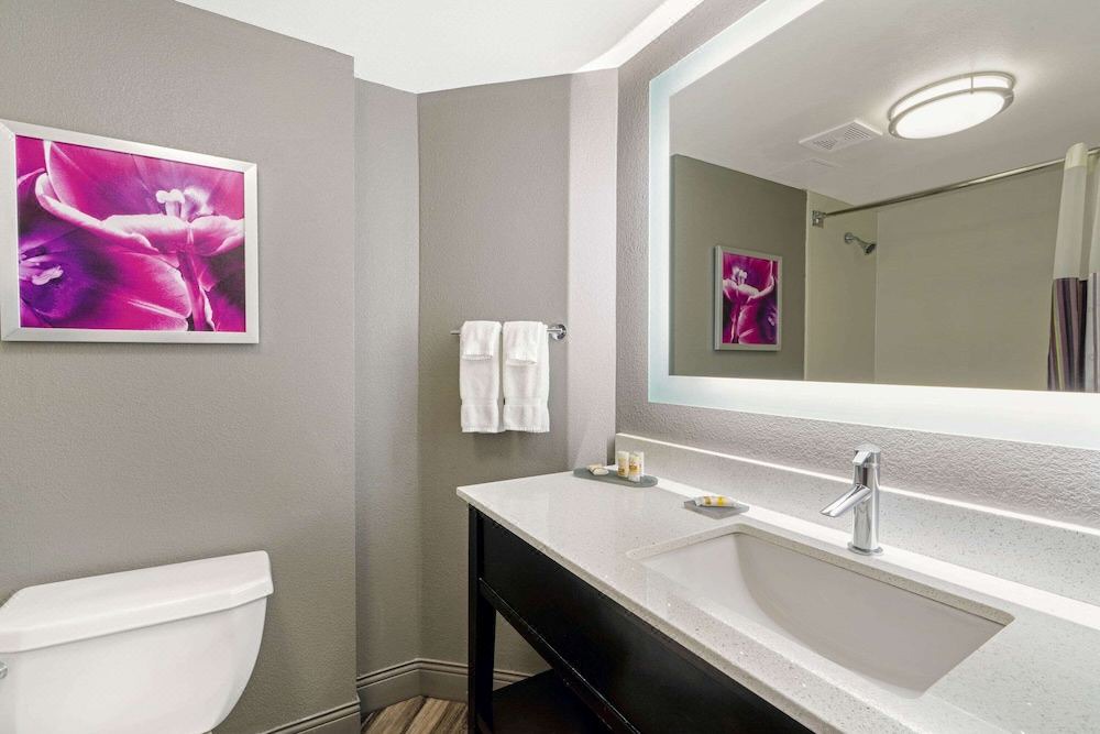 Photo of Bathroom in Central Scottsdale