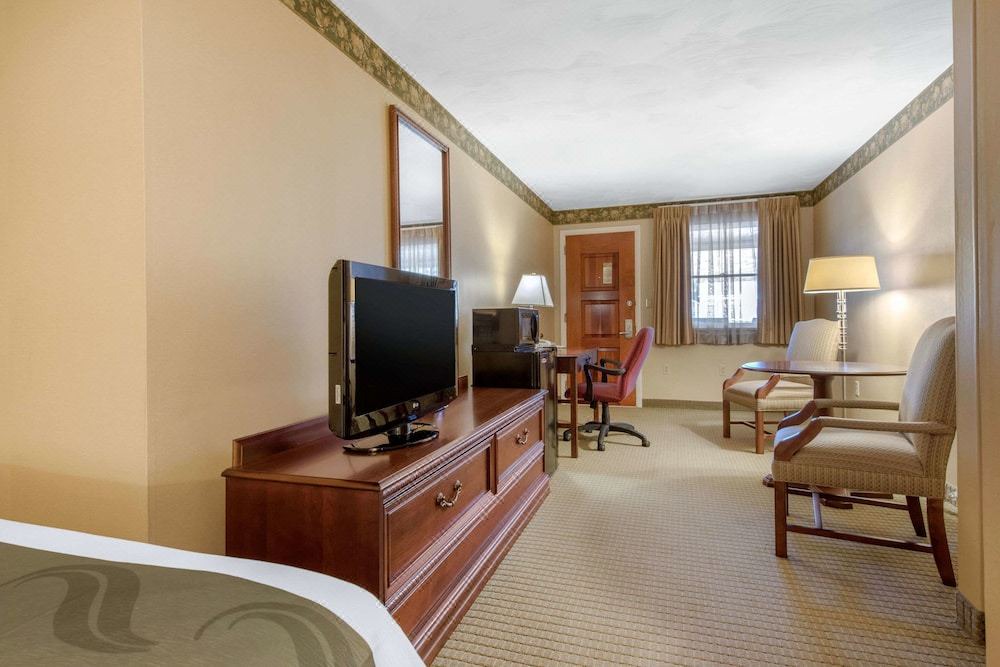 Photo of Livingroom in Breezewood