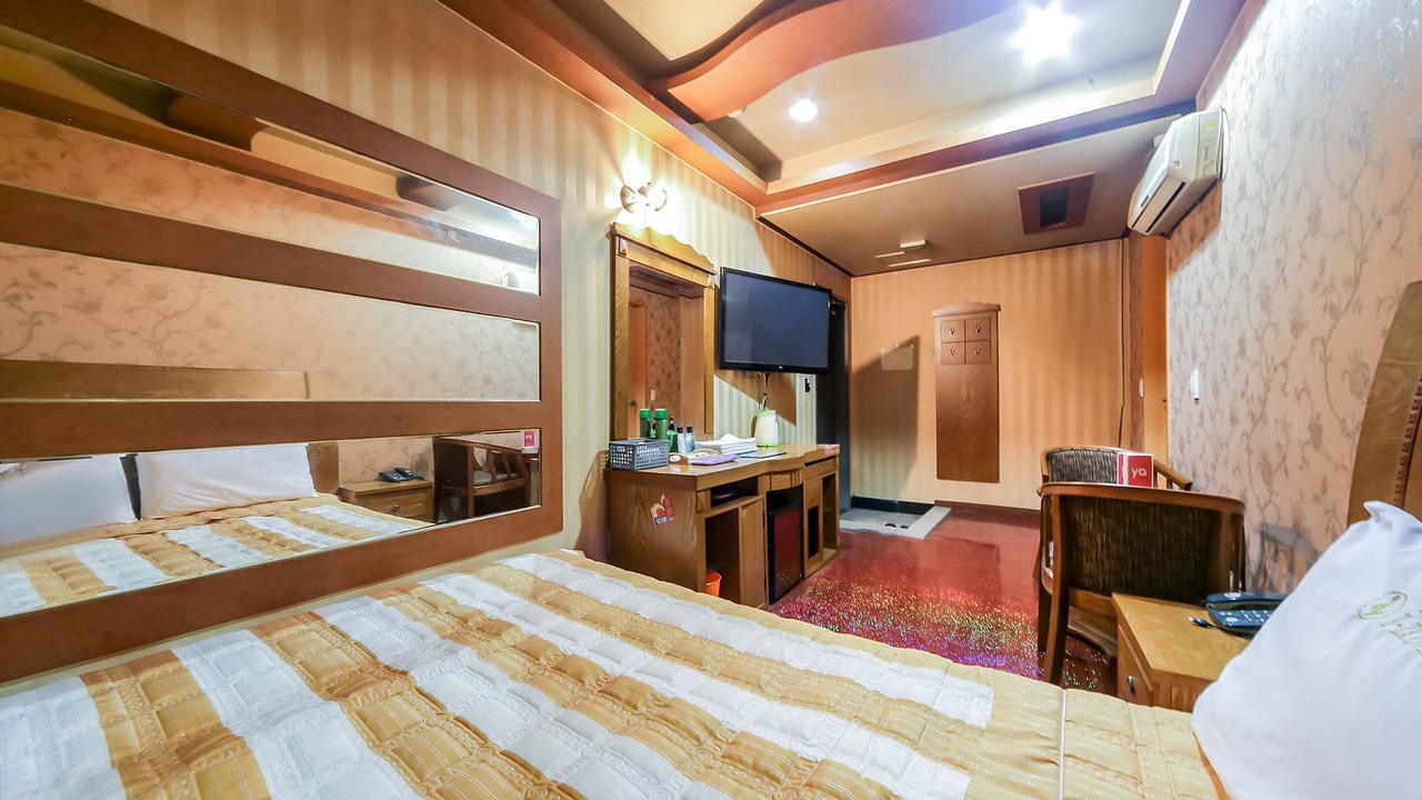 Photo of Bedroom in Yeongdo