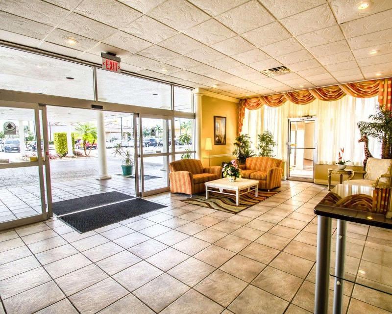 Photo of Livingroom in Merritt Island