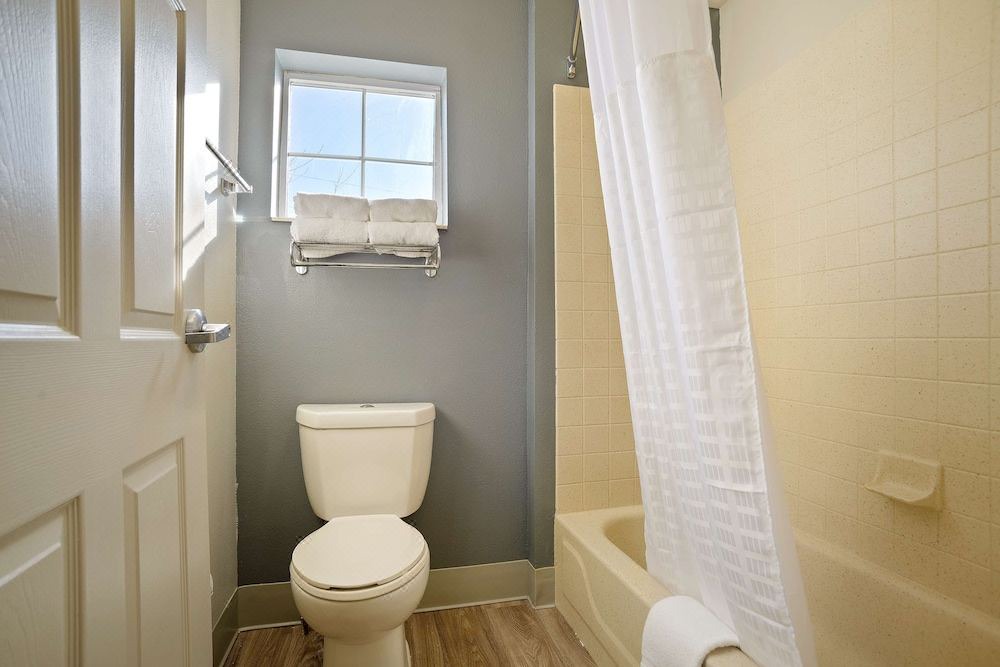 Photo of Bathroom in Lenexa