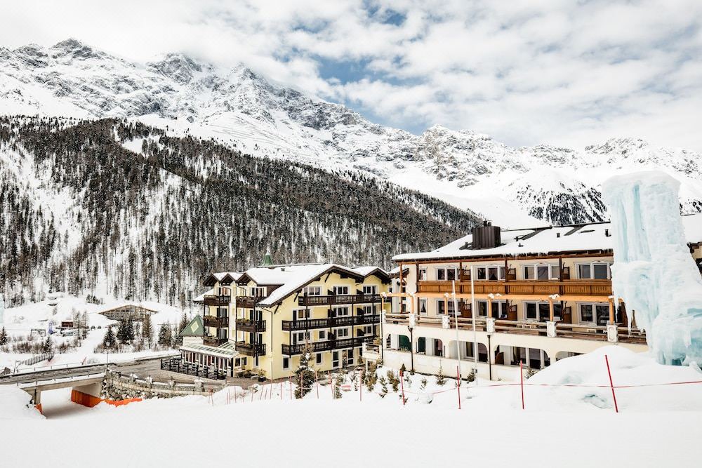 Photo of Buildings in Solda