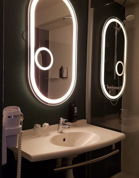 Photo of Bathroom in Cran-Gevrier