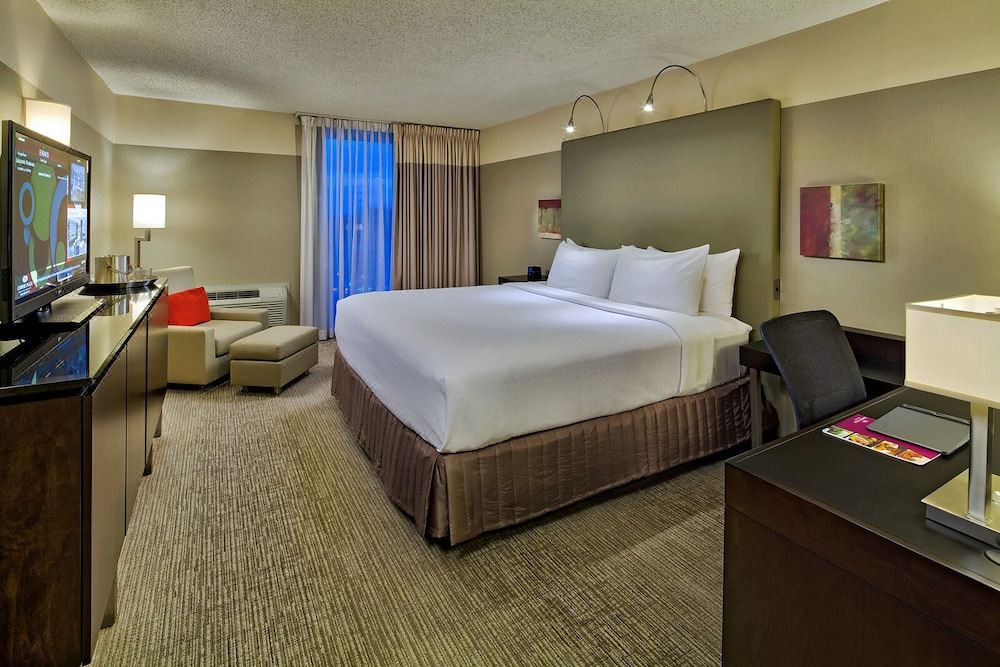 Photo of Bedroom in Greektown