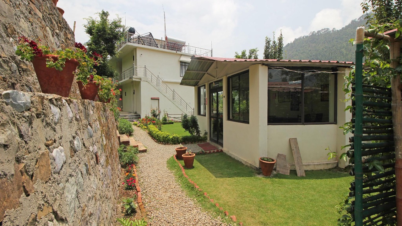 Photo of Buildings in Bhimtal