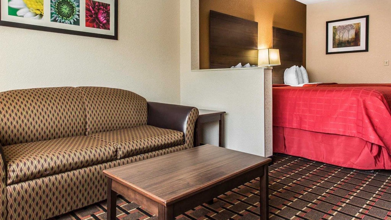 Photo of Livingroom in Hickory