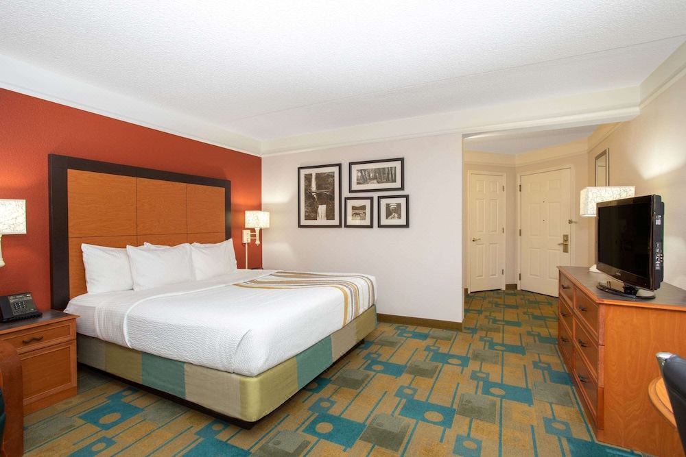 Photo of Bedroom in Lakewood