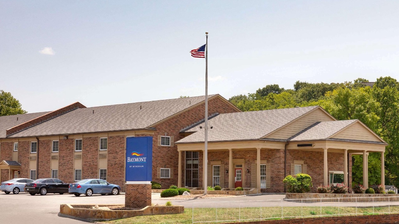 Photo of Buildings in Shawnee Heights