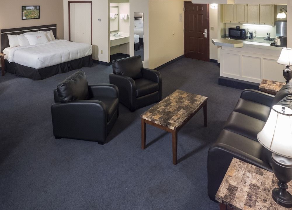 Photo of Livingroom in Minot