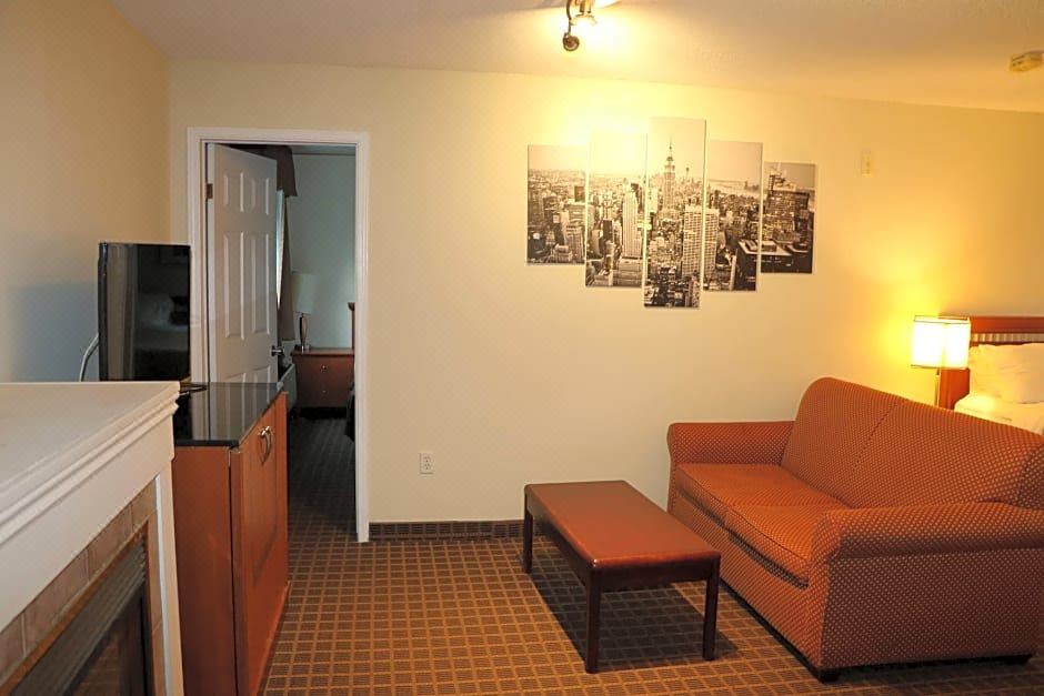 Photo of Livingroom in Gananoque