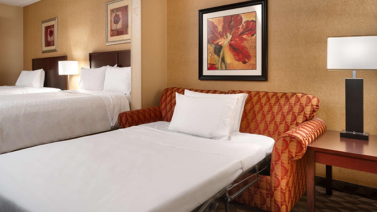 Photo of Bedroom in Evans Churchill
