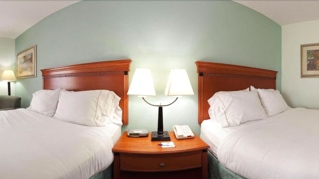 Photo of Bedroom in Okeechobee
