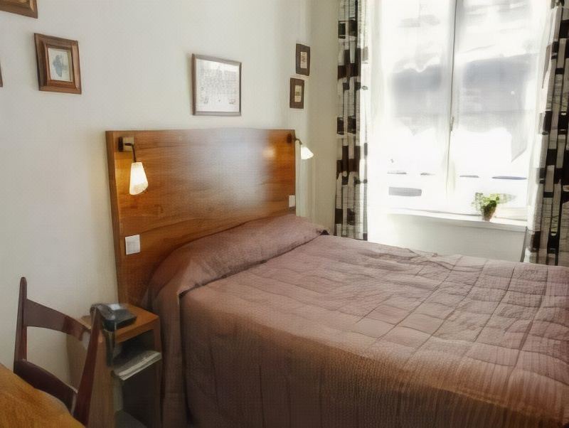 Photo of Bedroom in Carnot - Gailleton
