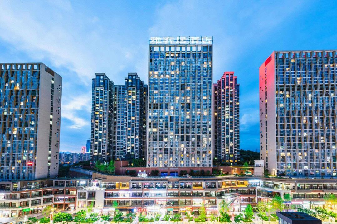 Photo of Buildings in Guanshanhu District