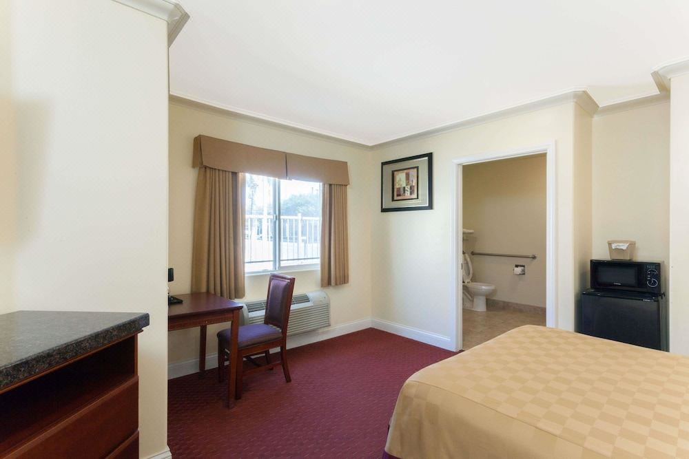 Photo of Bedroom in Brea