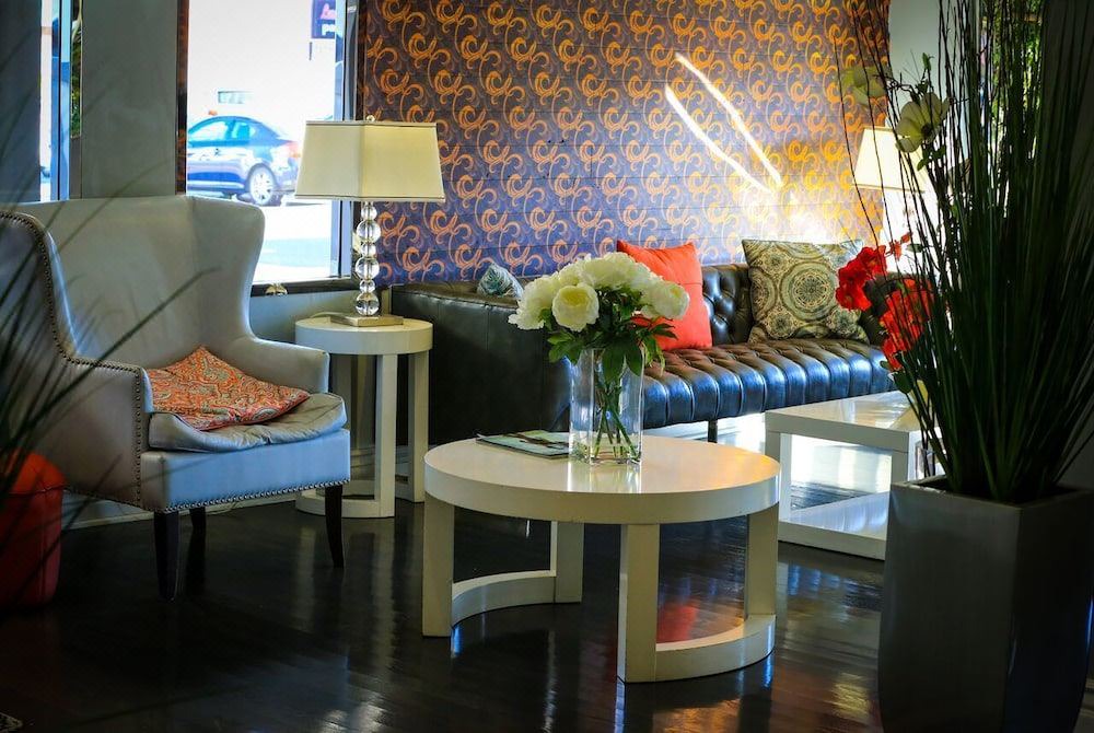 Photo of Livingroom in West Los Angeles