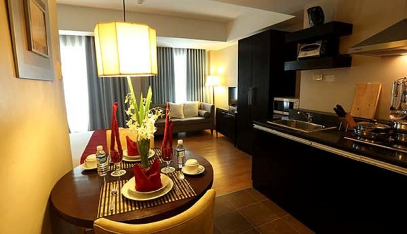 Photo of Livingroom in Highway Hills
