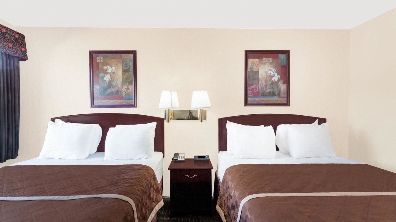 Photo of Bedroom in Barstow