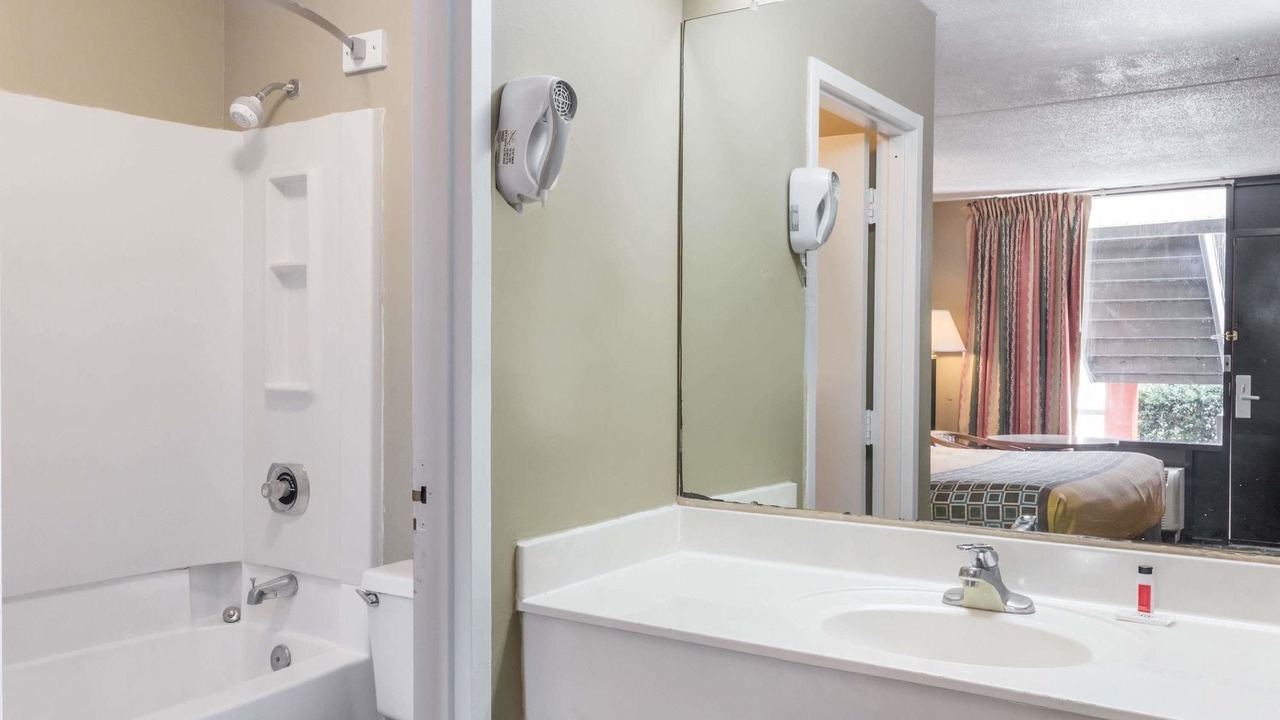 Photo of Bathroom in Richmond Hill