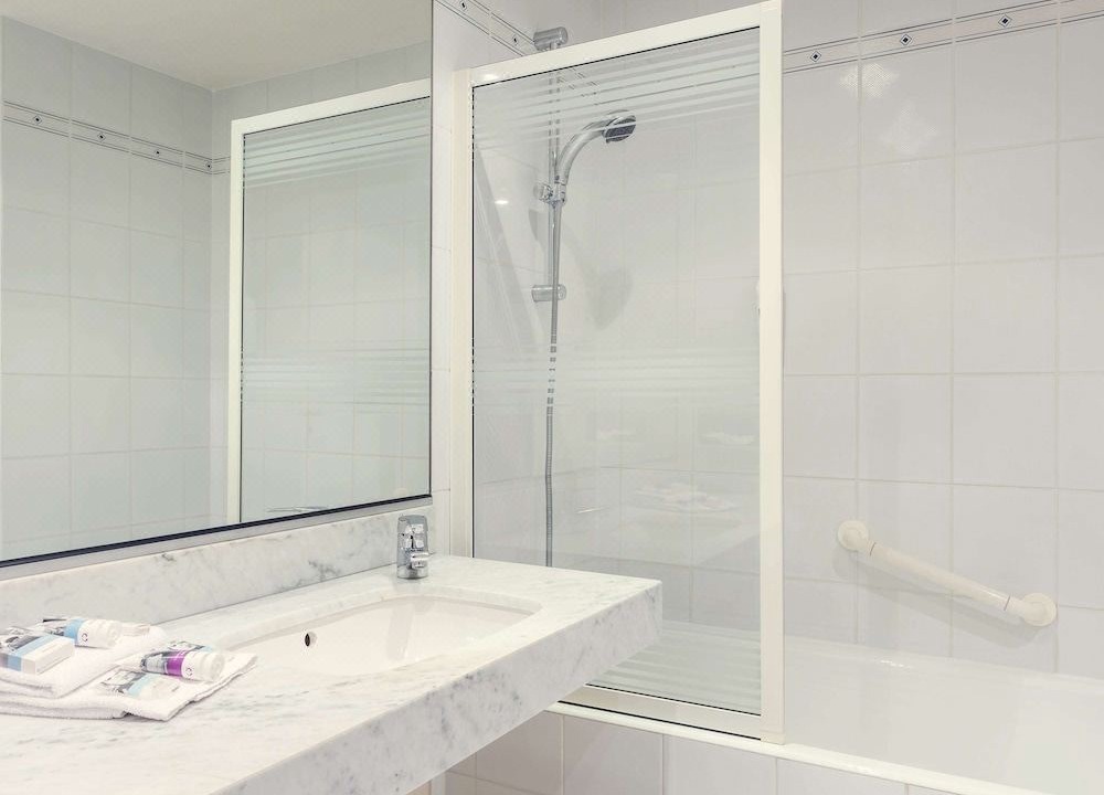 Photo of Bathroom in Colombier - Champ de Mars