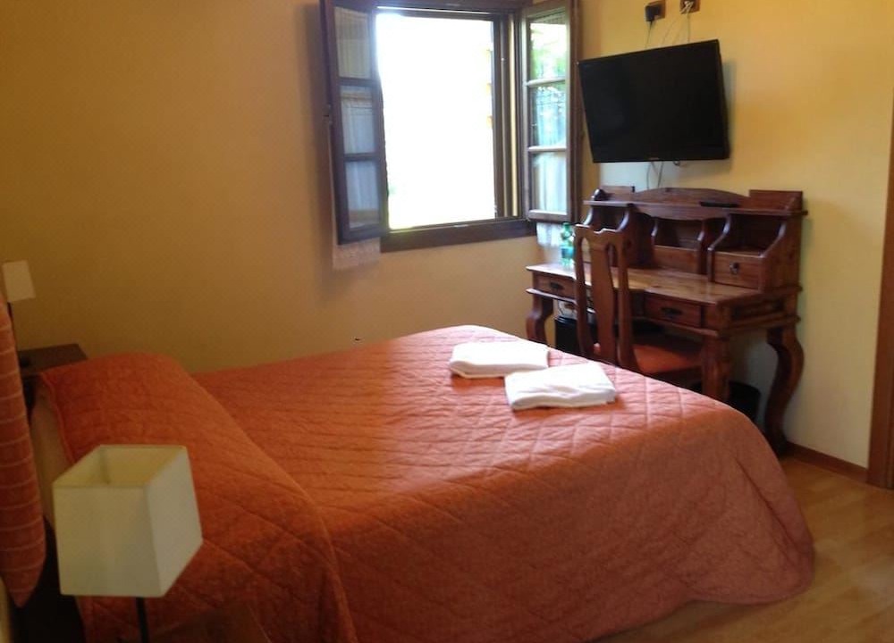 Photo of Bedroom in San Giuliano Terme