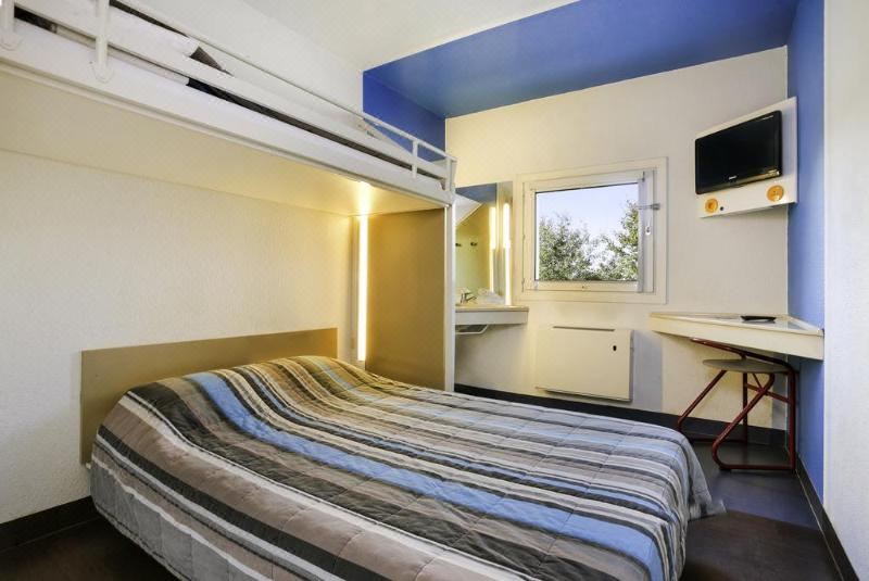 Photo of Bedroom in Nemours