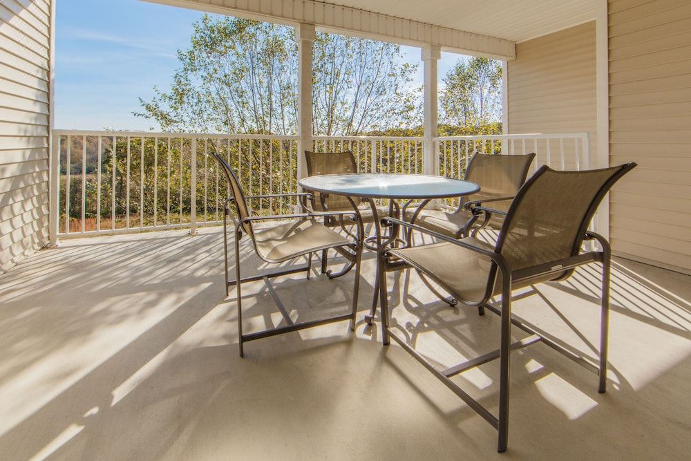 Photo of Patio Balcony in Clarkesville