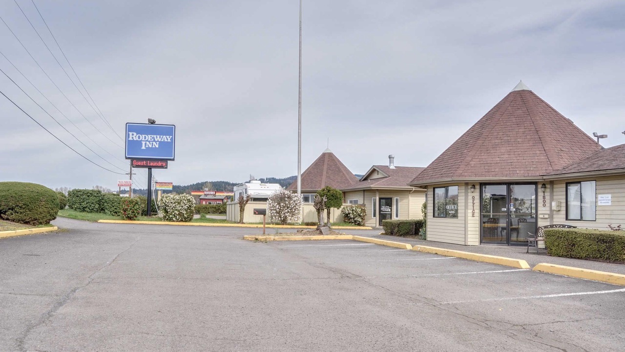 Photo of Buildings in Woodland