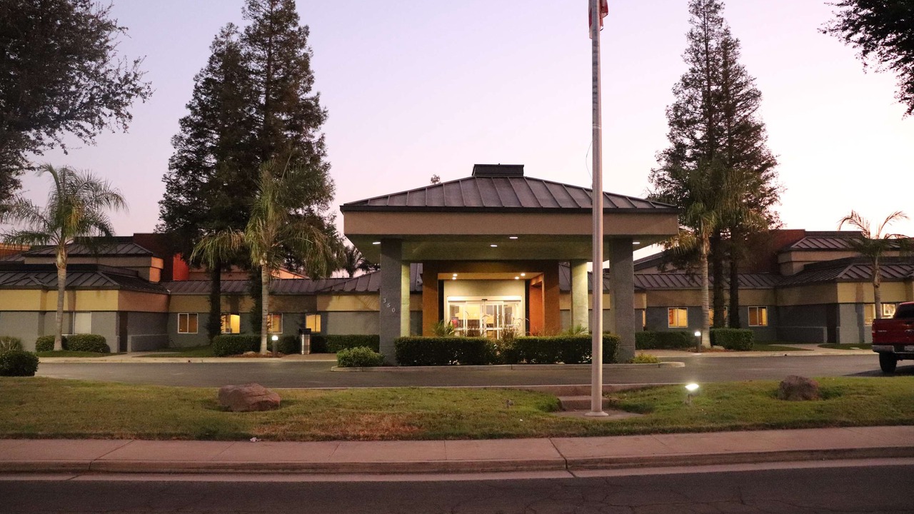 Photo of Buildings in Porterville