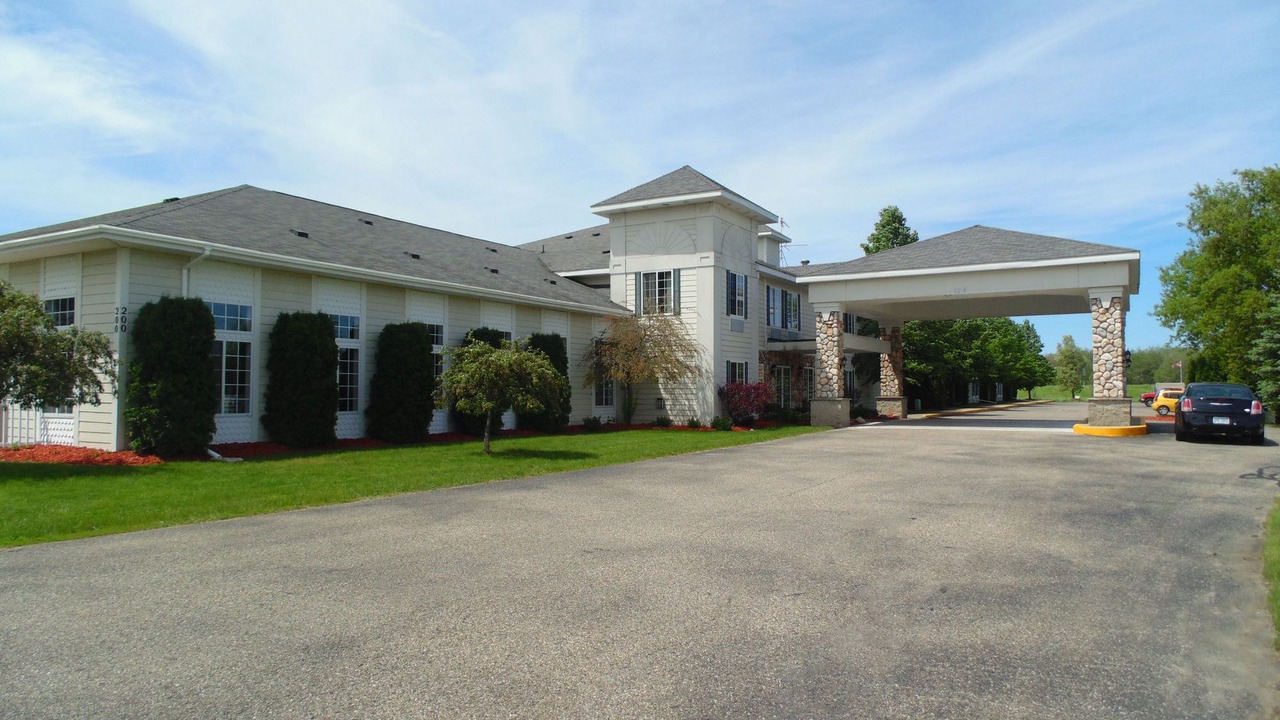 Photo of Buildings in Houghton Lake