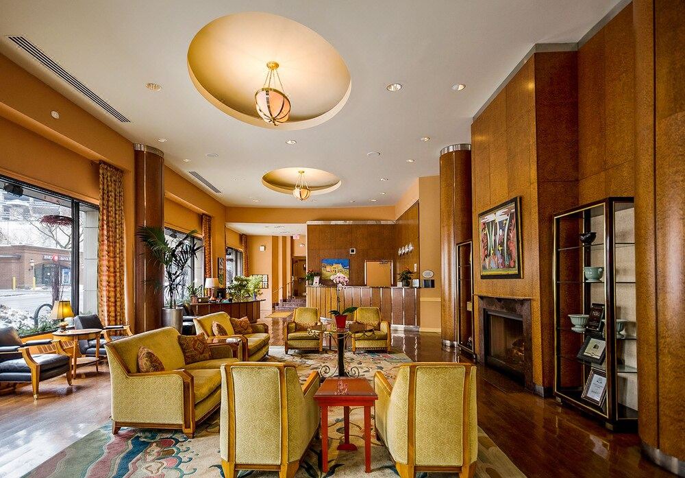 Photo of Livingroom in East Town