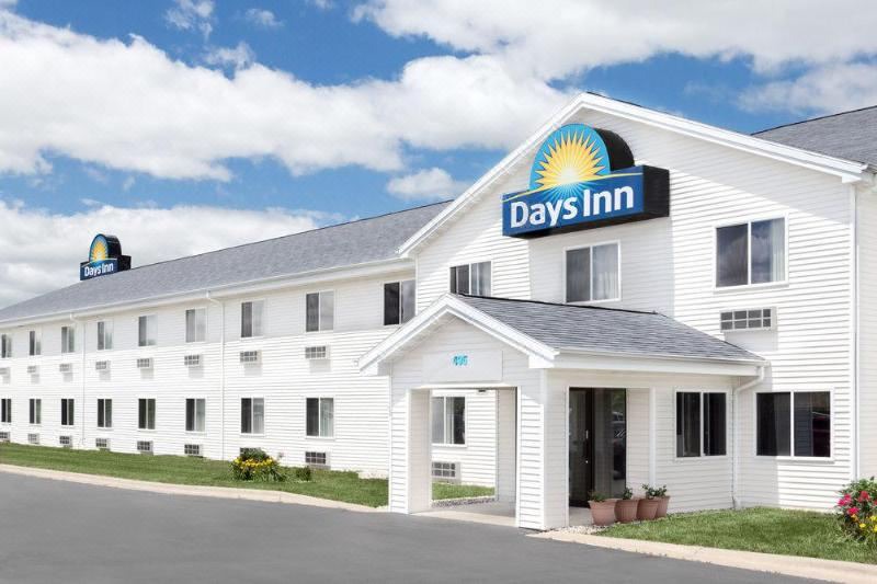 Photo of Buildings in Neenah