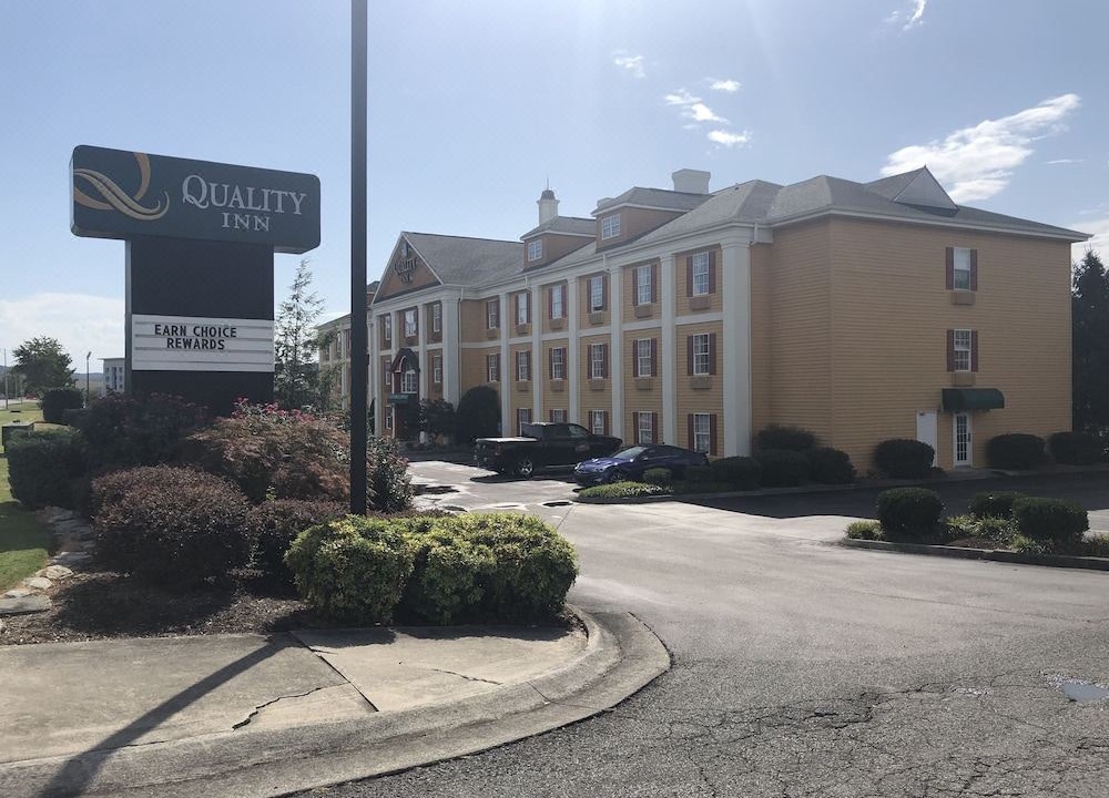 Photo of Buildings in Oak Ridge