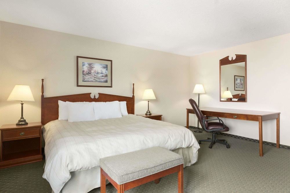 Photo of Bedroom in Winkler