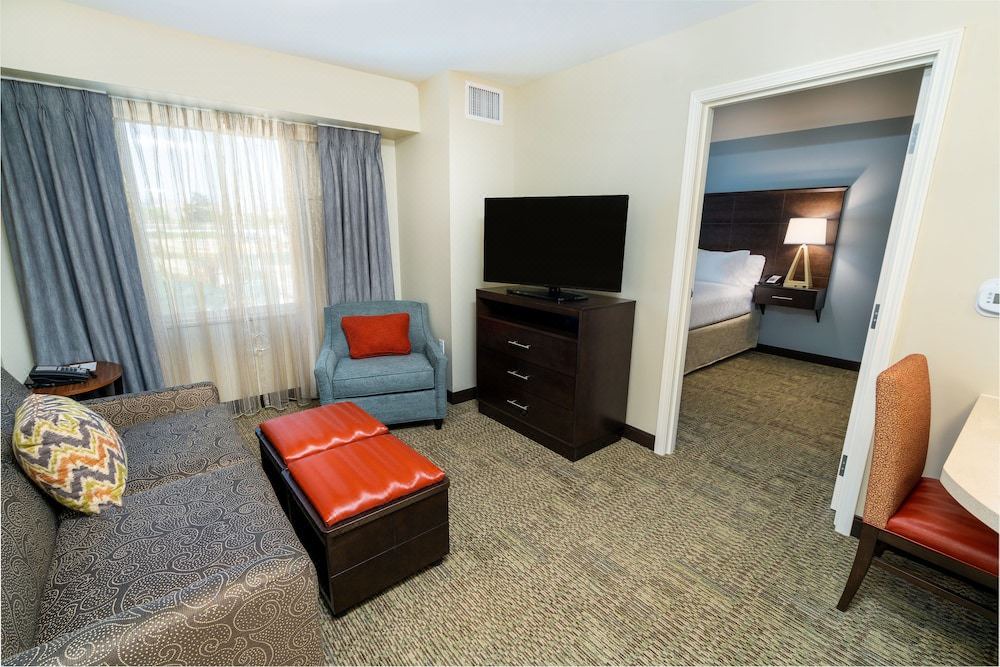 Photo of Livingroom in Newark