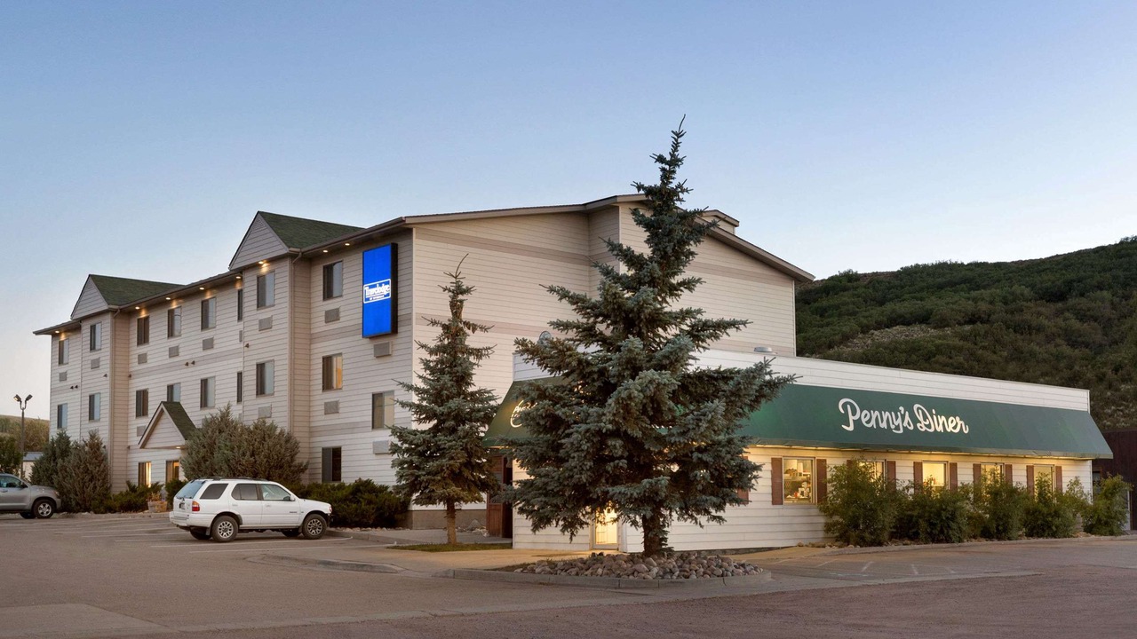 Photo of Buildings in Yampa