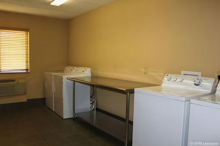 Photo of Kitchen in Lindbergh Lawns