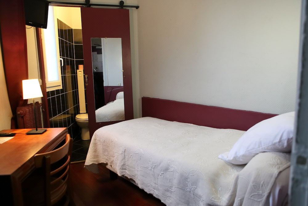 Photo of Bedroom in Montparnasse