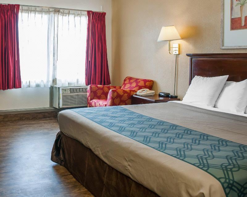 Photo of Bedroom in Evansville