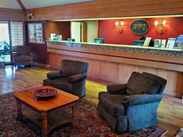 Photo of Livingroom in St. Simons Island
