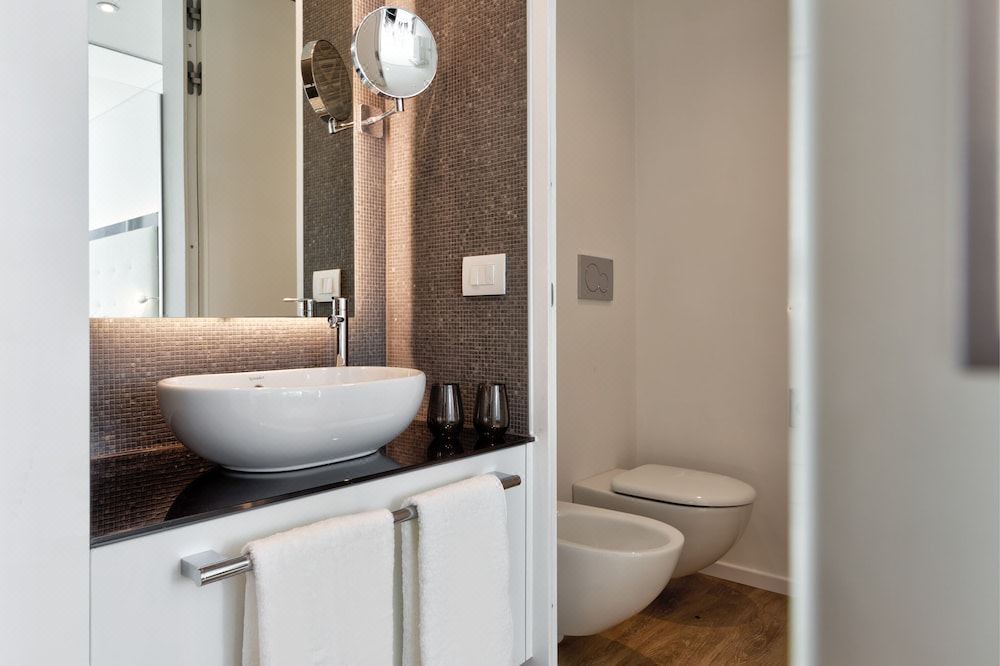 Photo of Bathroom in Centro Direzionale