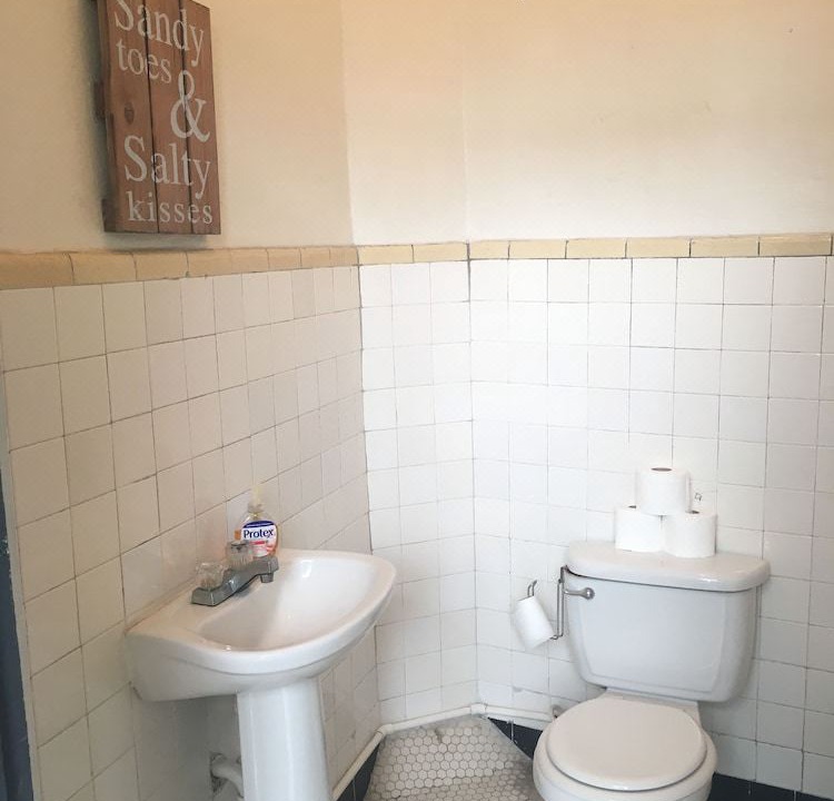 Photo of Bathroom in Miramar