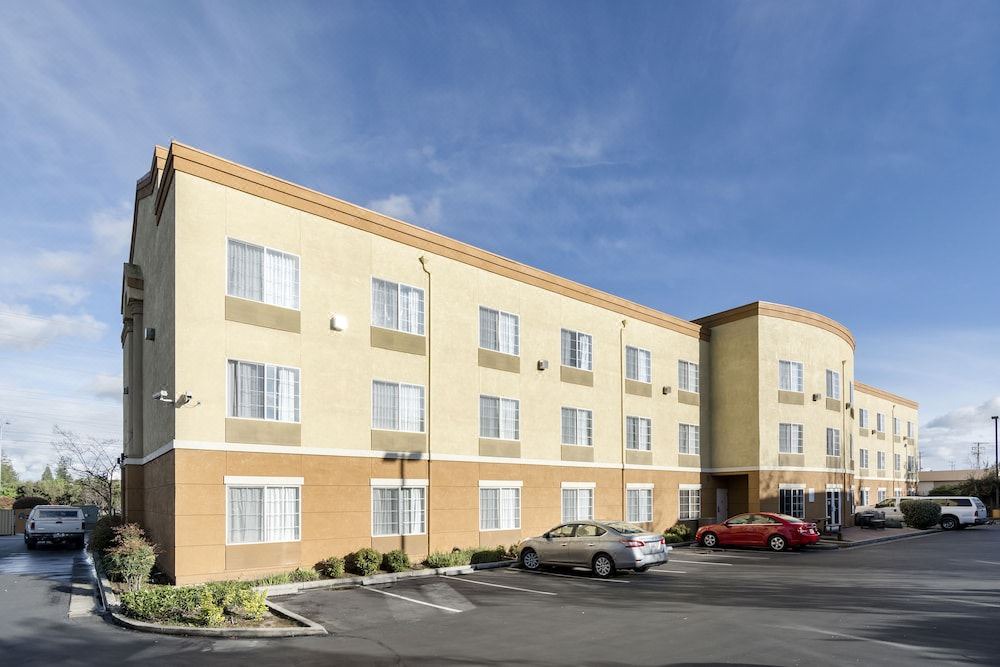 Photo of Buildings in Southeastern Sacramento