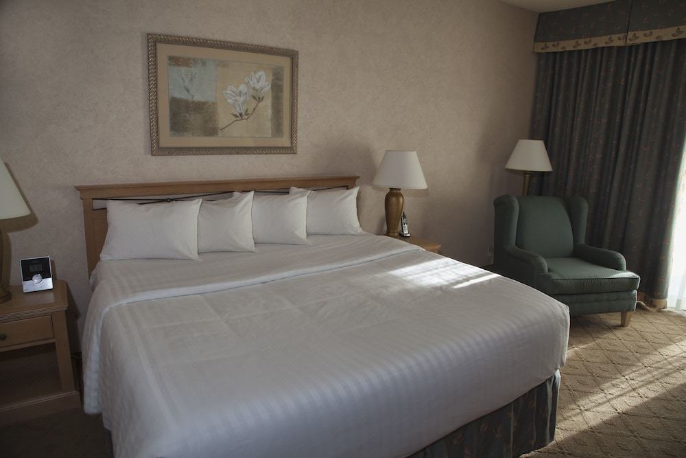 Photo of Bedroom in Raisin