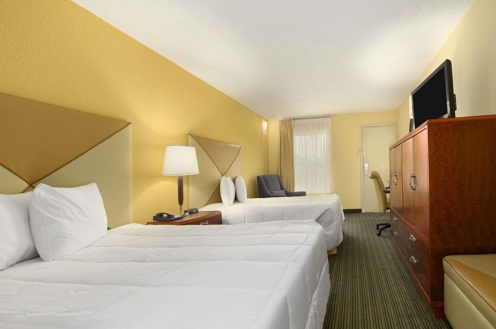 Photo of Bedroom in Dock Junction