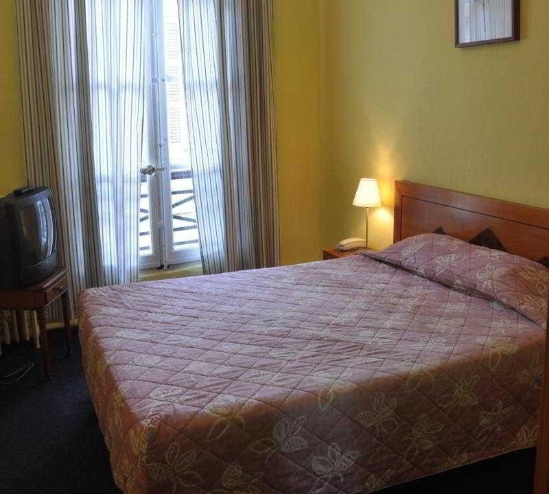 Photo of Bedroom in Palais de justice