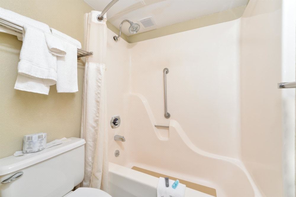 Photo of Bathroom in Festus