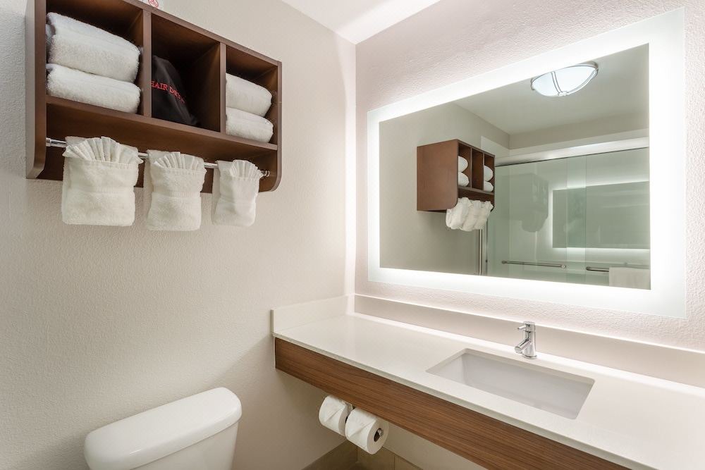 Photo of Bathroom in Scottsburg