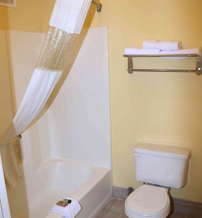Photo of Bathroom in Hawkinsville
